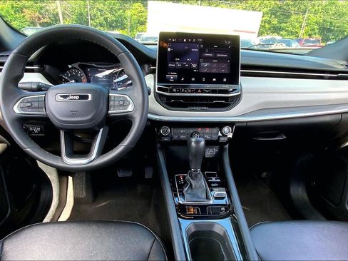 Used 2024 Jeep Compass Limited AWD/4WD image 13