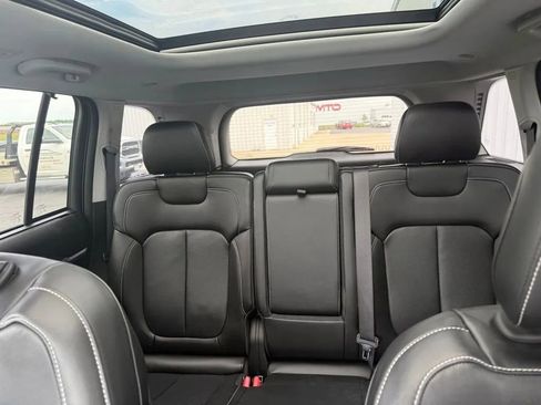Used 2022 Jeep Grand Cherokee Limited 4xe w/ Luxury Tech Group II AWD/4WD image 26