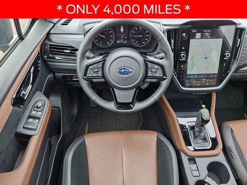 Used 2025 Subaru Forester Touring AWD/4WD image 12