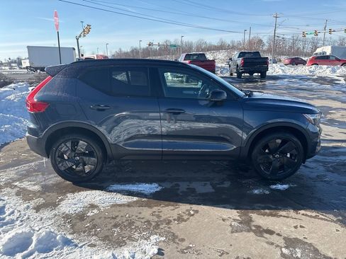 New 2026 Volvo XC40 B5 Ultra w/ Protection Package Premier AWD/4WD image 4