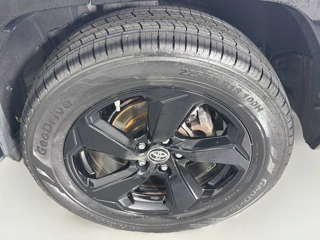 Used 2019 Toyota RAV4 XSE w/ XSE Weather Package AWD/4WD image 30