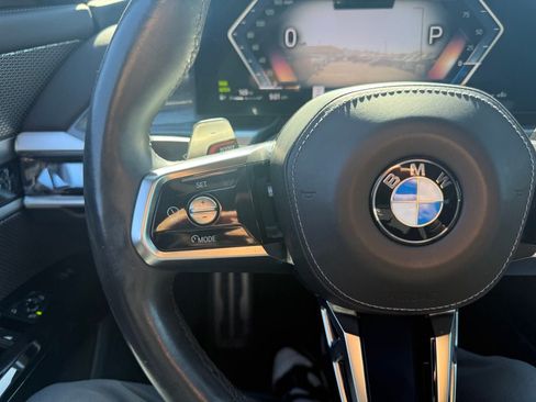Used 2023 BMW 740i RWD image 19