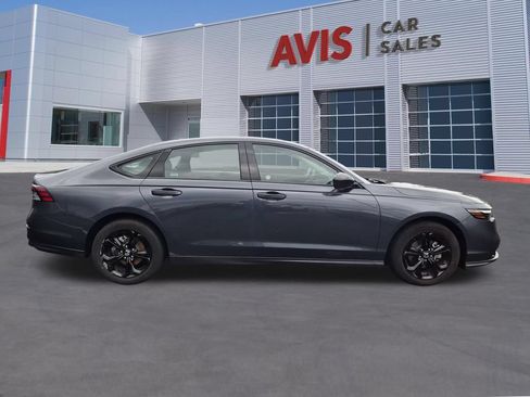 Used 2025 Honda Accord SE image 5