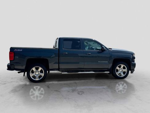 Used 2017 Chevrolet Silverado 1500 LT w/ All Star Edition AWD/4WD image 7