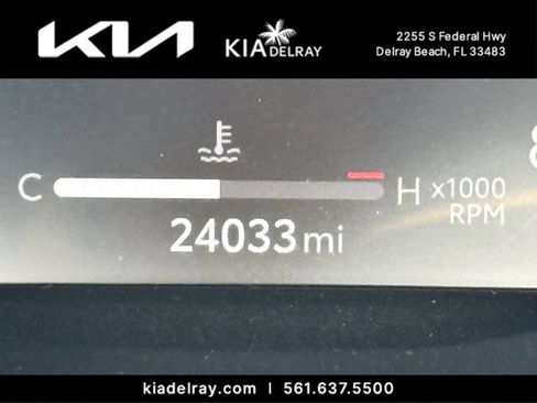 Used 2023 Toyota RAV4 Limited FWD image 34
