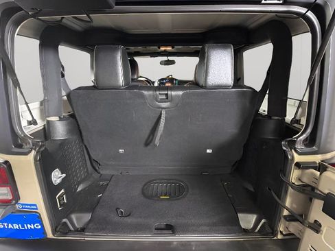 Used 2018 Jeep Wrangler Sport AWD/4WD image 27