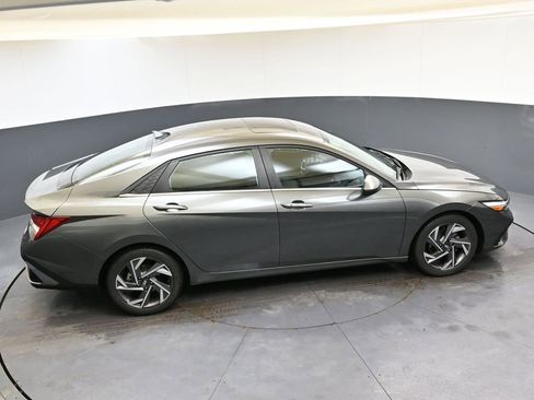 Certified 2024 Hyundai Elantra SEL w/ Convenience Package image 51