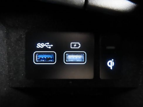 Used 2025 Genesis GV70 2.5T image 9