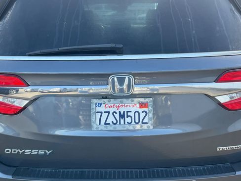 Used 2018 Honda Odyssey Touring image 19