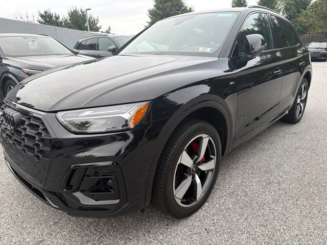 Used 2024 Audi Q5 2.0T Premium Plus w/ Premium Plus Package AWD/4WD image 3