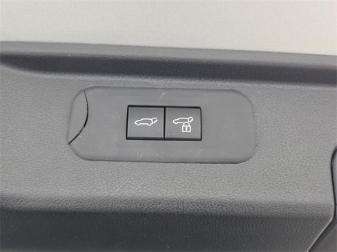 Used 2025 Toyota Grand Highlander AWD image 31