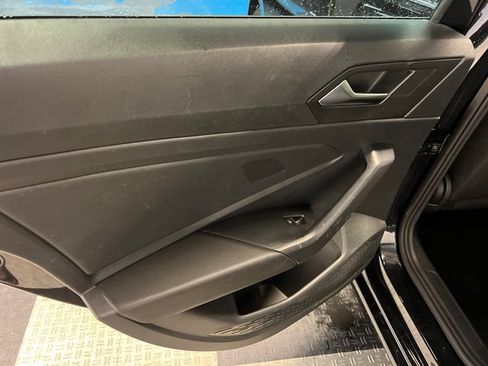 Certified 2024 Volkswagen Jetta S FWD image 17