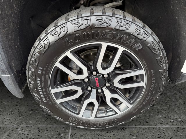 Certified 2024 GMC Sierra 1500 AT4 w/ Technology Package AWD/4WD image 10