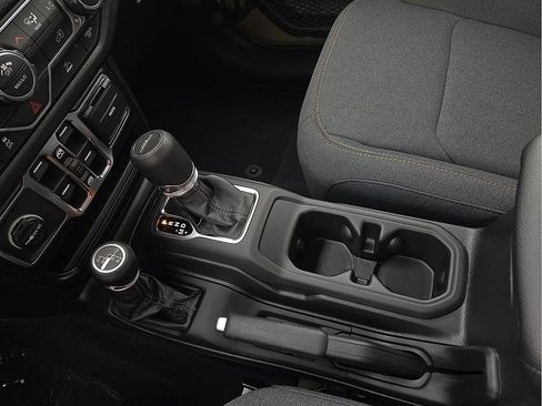 New 2026 Jeep Gladiator Sport AWD/4WD image 20