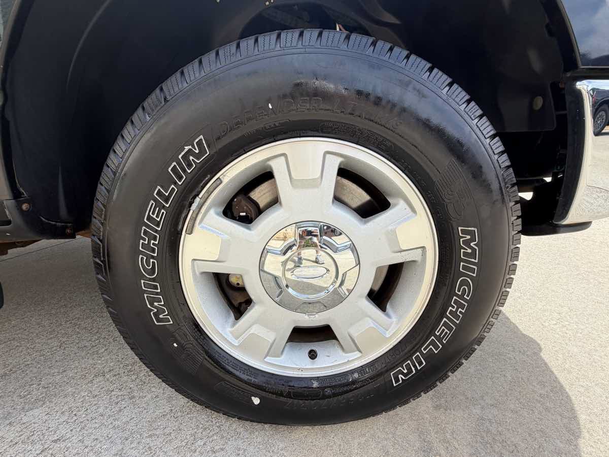 Used 2011 Ford F150 XLT w/ XLT Convenience Pkg AWD/4WD image 29