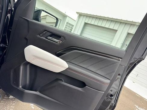 New 2026 GMC Canyon AT4X w/ LPO, Black Badging Package image 13