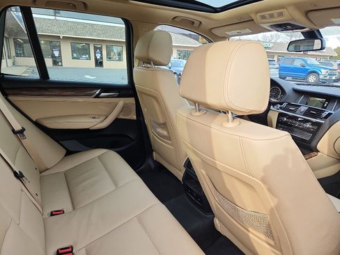 Used 2017 BMW X3 xDrive28i image 29