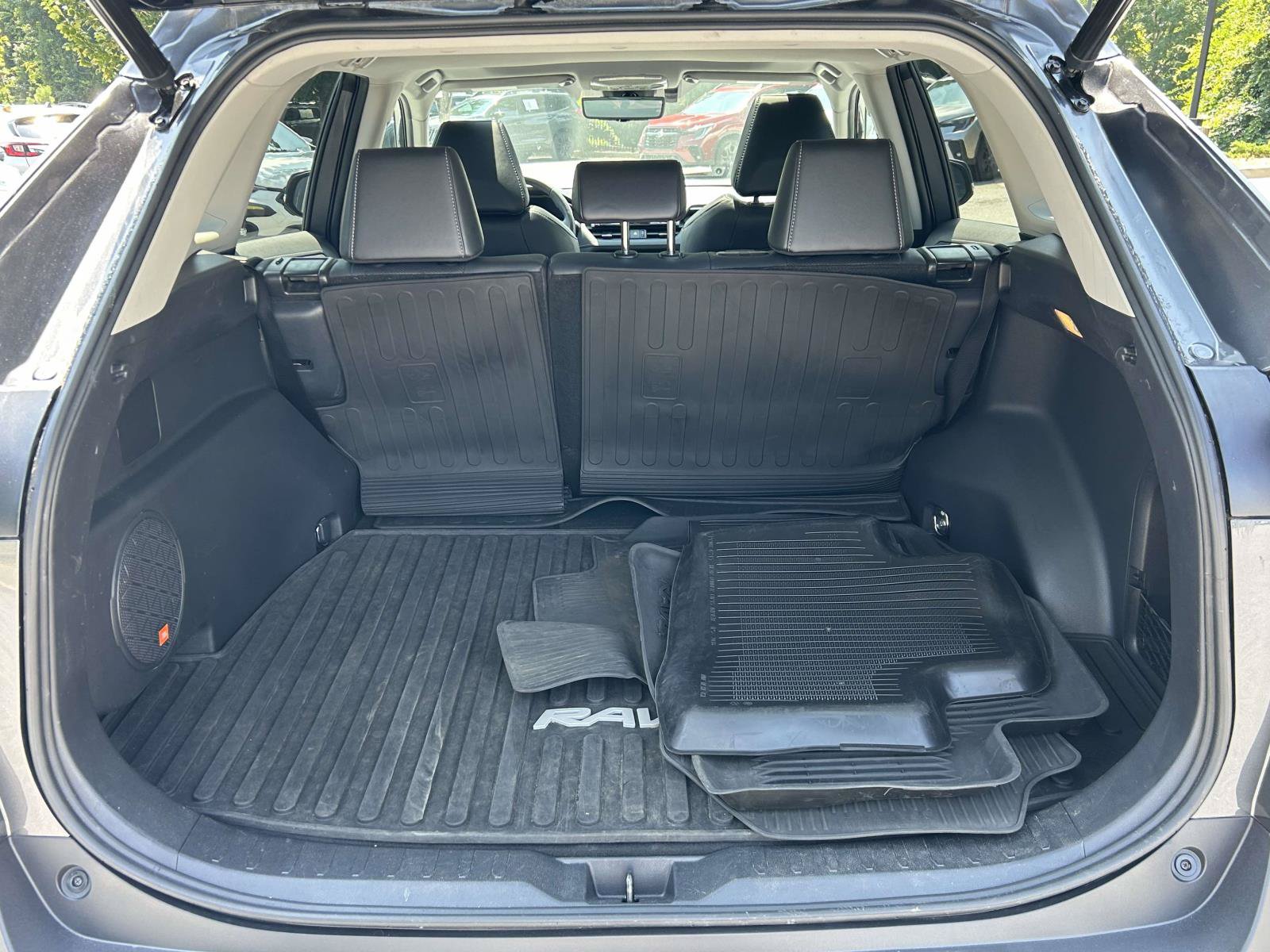 Used 2021 Toyota RAV4 Limited w/ Limited Grade Weather Package AWD/4WD image 10