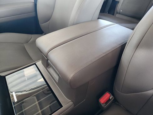 Used 2023 Lexus GX 460 Premium image 58