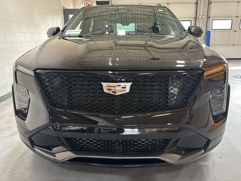 Used 2024 Cadillac XT4 Sport AWD/4WD image 8