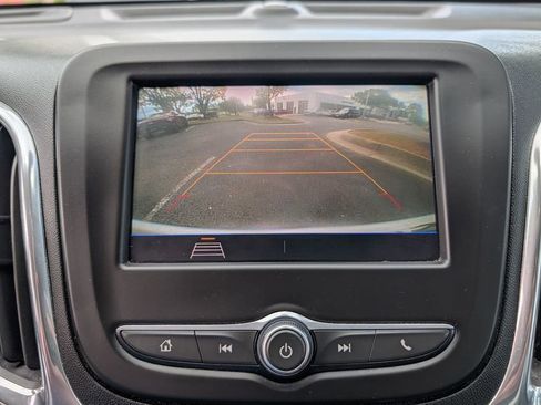 Used 2020 Chevrolet Equinox LT FWD image 22