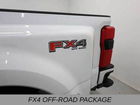 Used 2023 Ford F350 Lariat w/ FX4 Off-Road Package AWD/4WD image 12