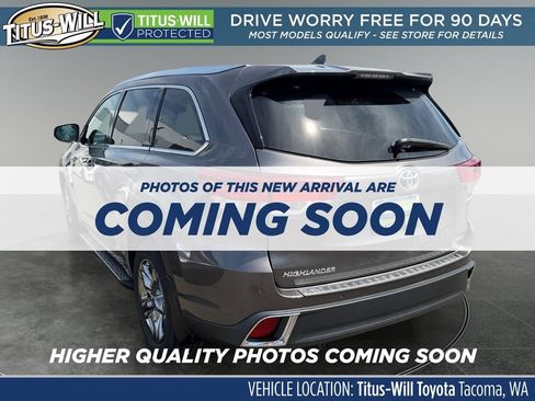 Used 2018 Toyota Highlander Limited Platinum AWD/4WD image 4