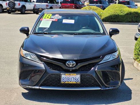 Used 2018 Toyota Camry XSE w/ Driver Assist Package FWD image 2