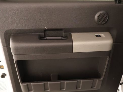 Used 2015 Ford F250 Lariat w/ Chrome Package image 16