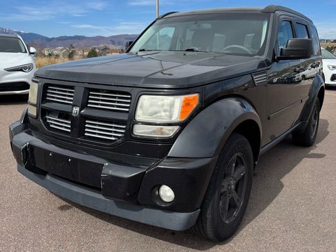 Used 2011 Dodge Nitro SXT image 3