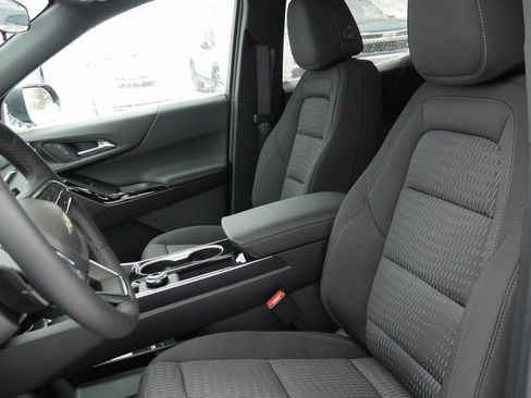 New 2026 Chevrolet Equinox LT image 9