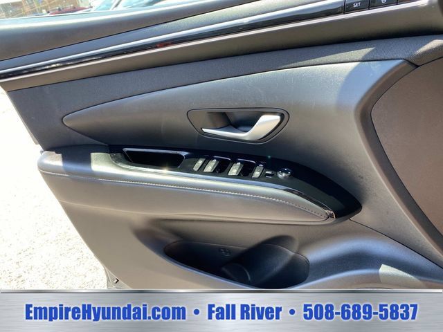 Used 2024 Hyundai Tucson Limited AWD/4WD image 17