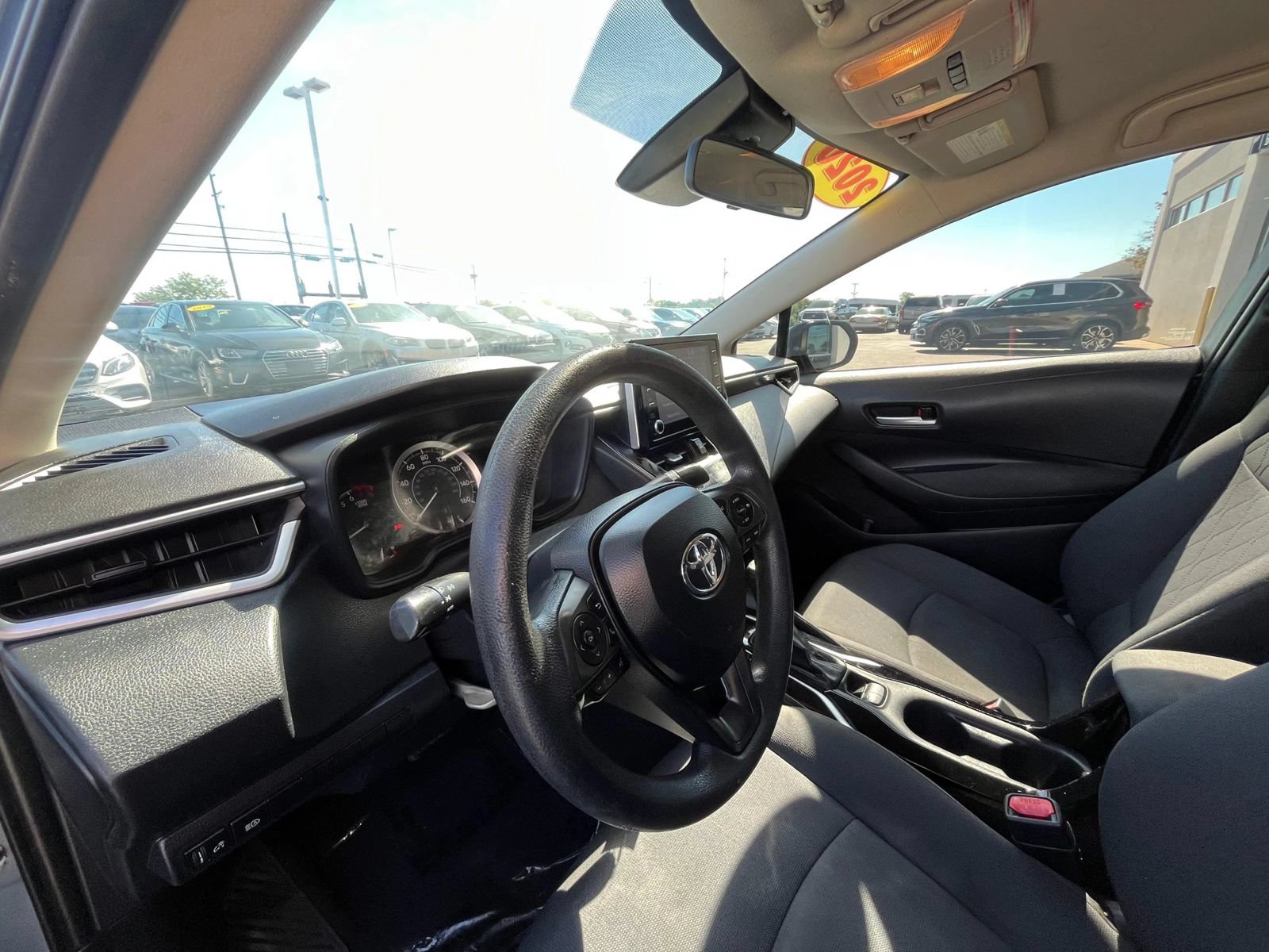 Used 2020 Toyota Corolla LE FWD image 20