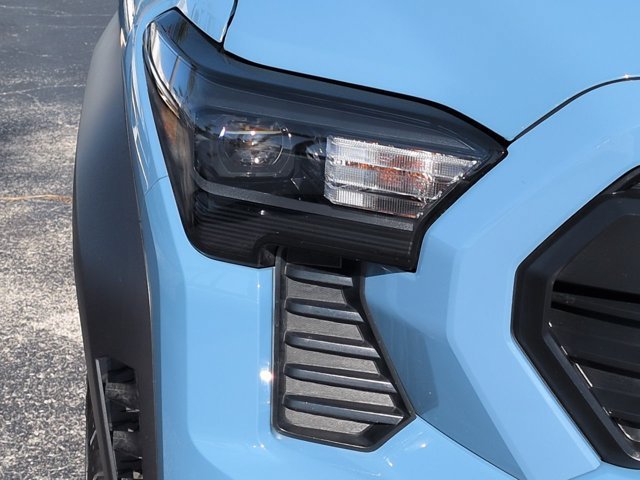 Used 2026 Toyota Tacoma TRD Off-Road AWD/4WD image 10