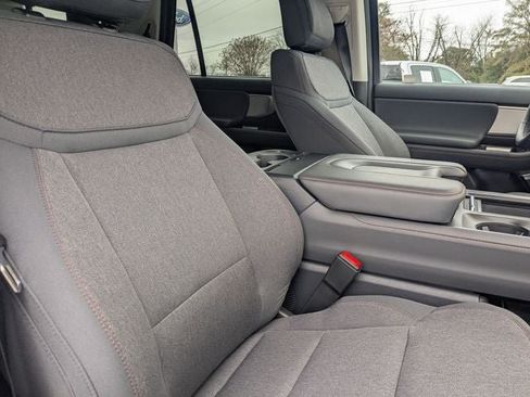 New 2025 Ford Expedition Active RWD image 73
