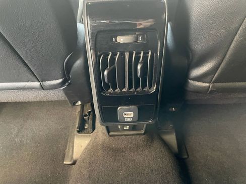 Used 2025 Jeep Compass Limited image 23