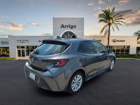 Used 2025 Toyota Corolla SE FWD image 6