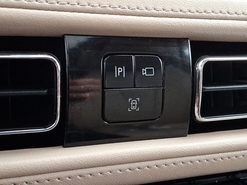 Certified 2023 Lincoln Nautilus Reserve AWD/4WD image 27