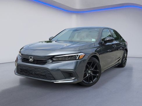 Used 2023 Honda Civic Sport image 2