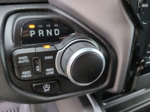 Used 2023 RAM 1500 Big Horn AWD/4WD image 32