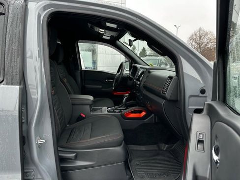 Used 2023 Nissan Frontier PRO-4X w/ Pro Convenience Package image 17