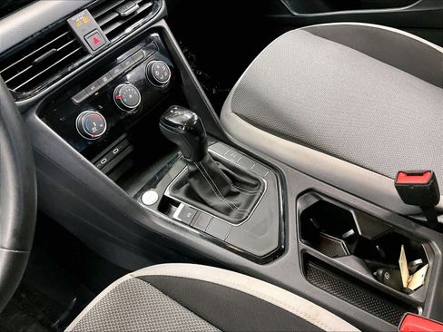 Used 2023 Volkswagen Taos S image 19