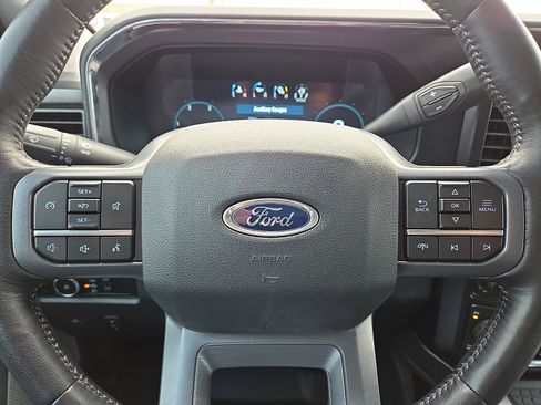 Used 2023 Ford F250 Lariat w/ Black Appearance Package image 24