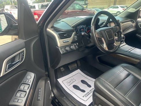 Used 2018 GMC Yukon XL Denali w/ Denali Ultimate Package AWD/4WD image 10