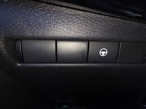 New 2026 Nissan Kicks SR w/ Cold Weather Package image 18