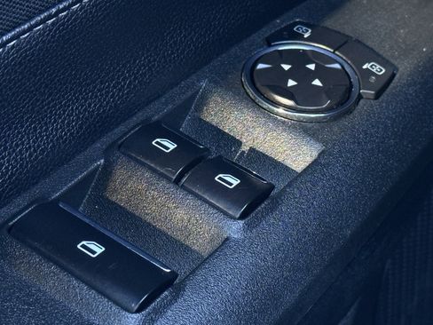 Used 2015 Ford Mustang V6 w/ Equipment Group 051A image 30