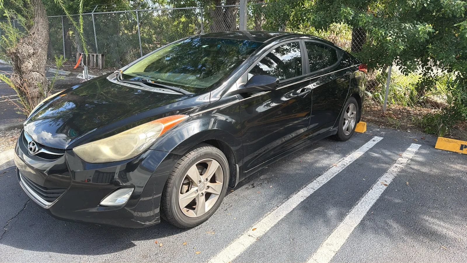 Used 2013 Hyundai Elantra GLS w/ Preferred Pkg FWD image 1
