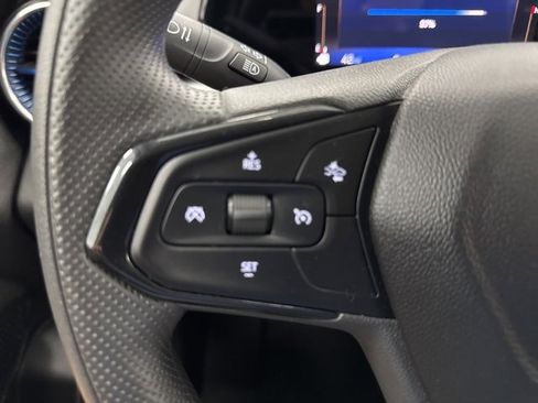 Used 2024 Chevrolet Trax LT image 11