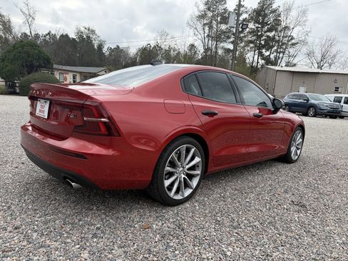 Used 2019 Volvo S60 T6 Momentum image 23