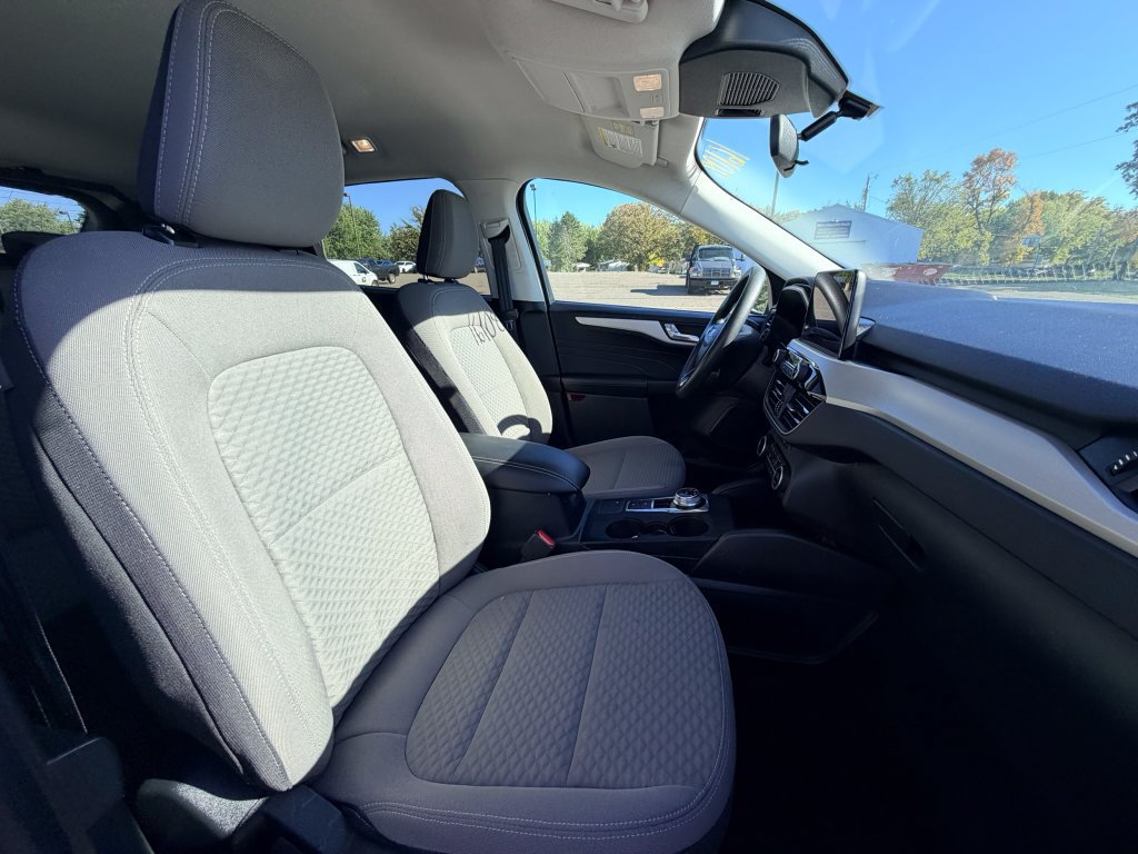 Used 2021 Ford Escape SE AWD/4WD image 3
